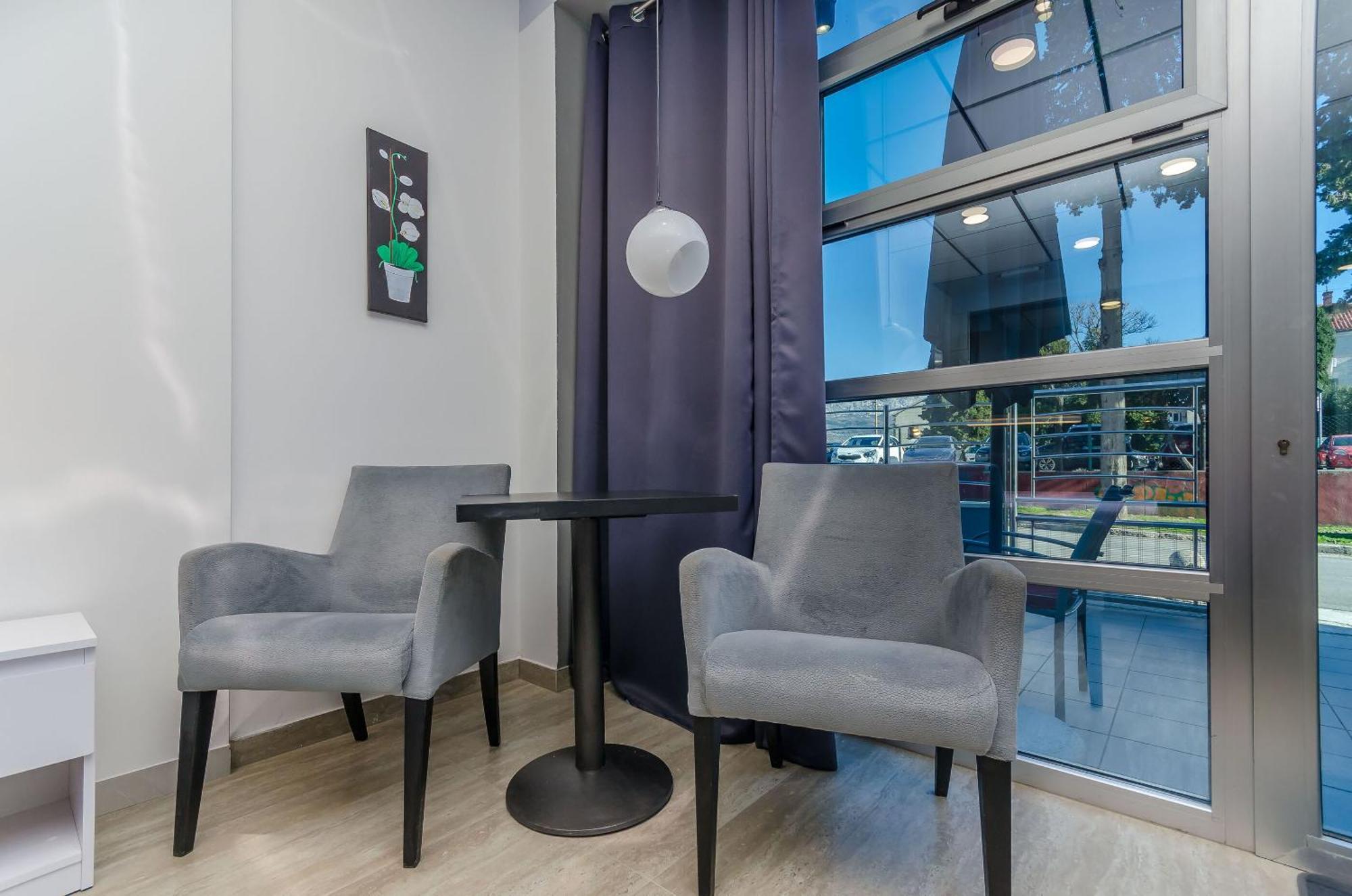 Apartments Stay Kastela Bilik gambar