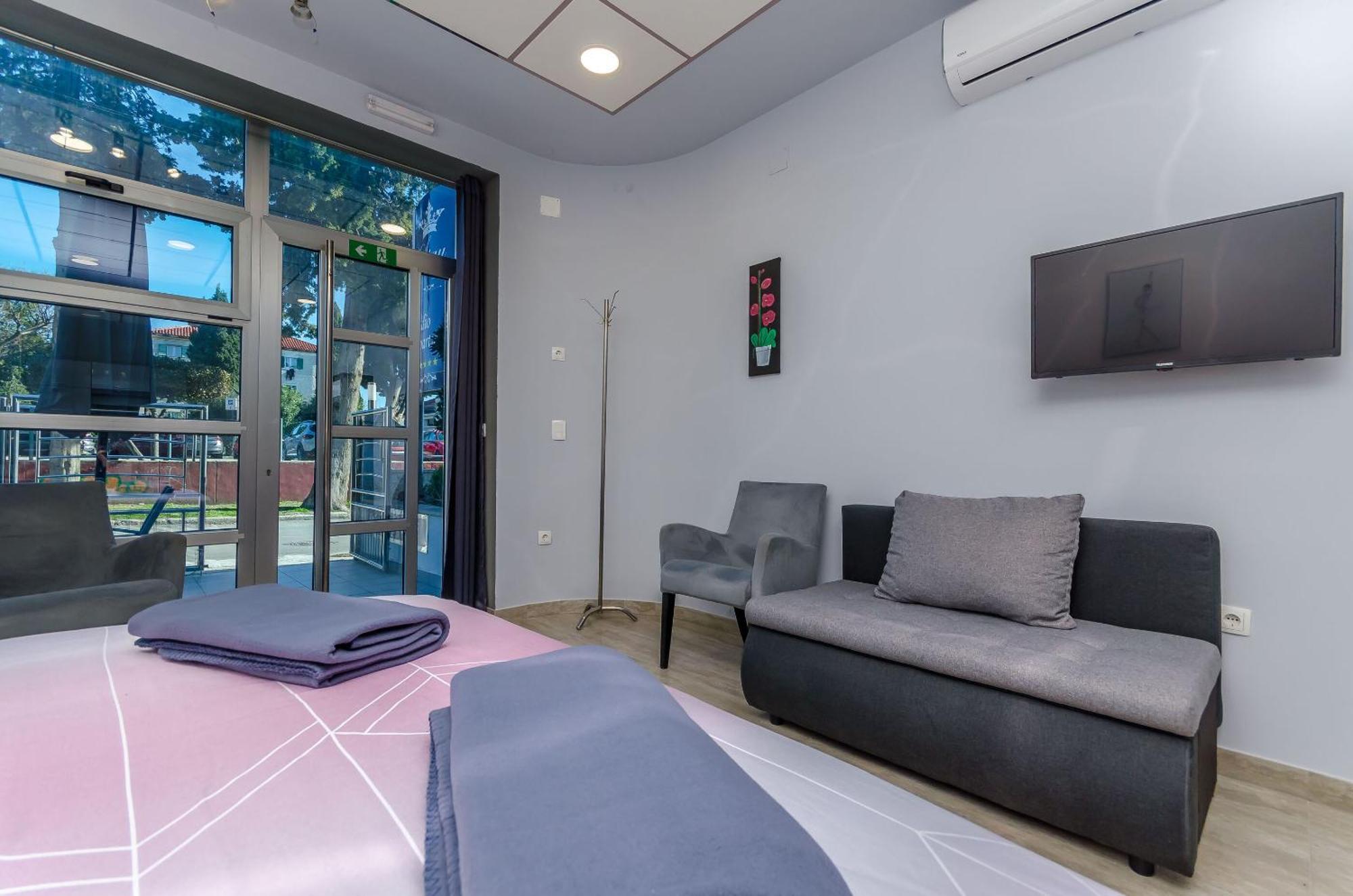 Apartments Stay Kastela Bilik gambar